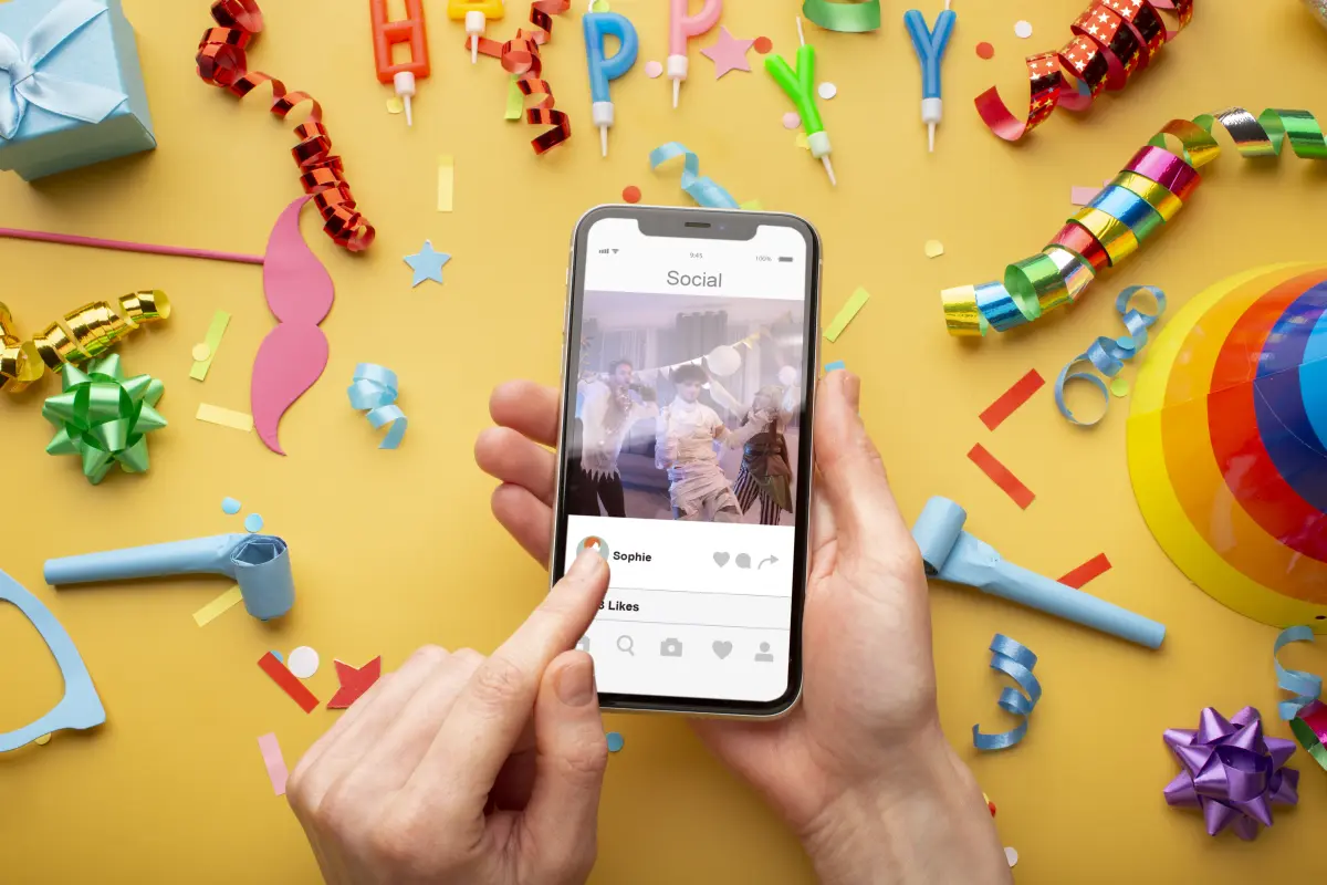 Imagen principal de artículo. 7 consejos para mantener la presencia de marca en fin de año